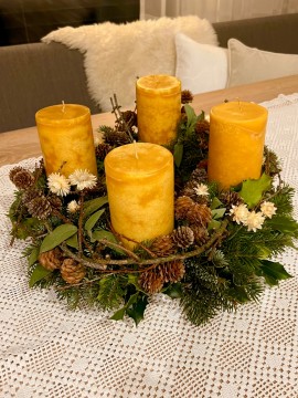 Adventskranz binden